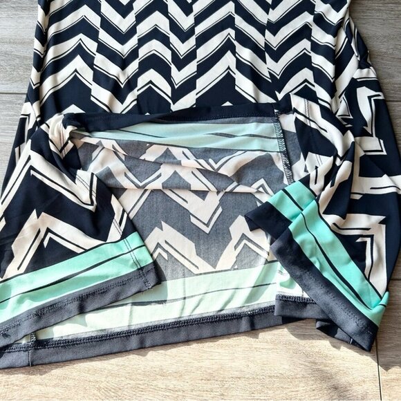 Eci Waves Pattern Draped Asymmetrical Hem Tunics - Picture 11 of 15